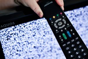 Den 1. december skal Stofa overdrage kabel-tv-nettet i Aarhus og omegn til den lokale antenneforening. Det får Stofa til at advare om sorte tv- og computerskærme hos 40.000 kunder.