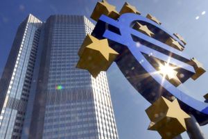 Frygten for deflation kan få Den Europæiske Centralbank til at speede seddelpressen op.
