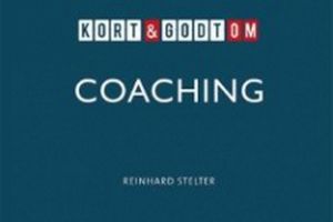 Professor Reinhard Stelter viser i sin nye bog "Kort og godt om coaching", hvordan tredjegenerations-coaching, også kendt som transformativ coaching, er forudsætningen for at praktisere dialogbaseret ledelse. Det reducerer risikoen for at stå med umotiverede og udbrændte medarbejdere.