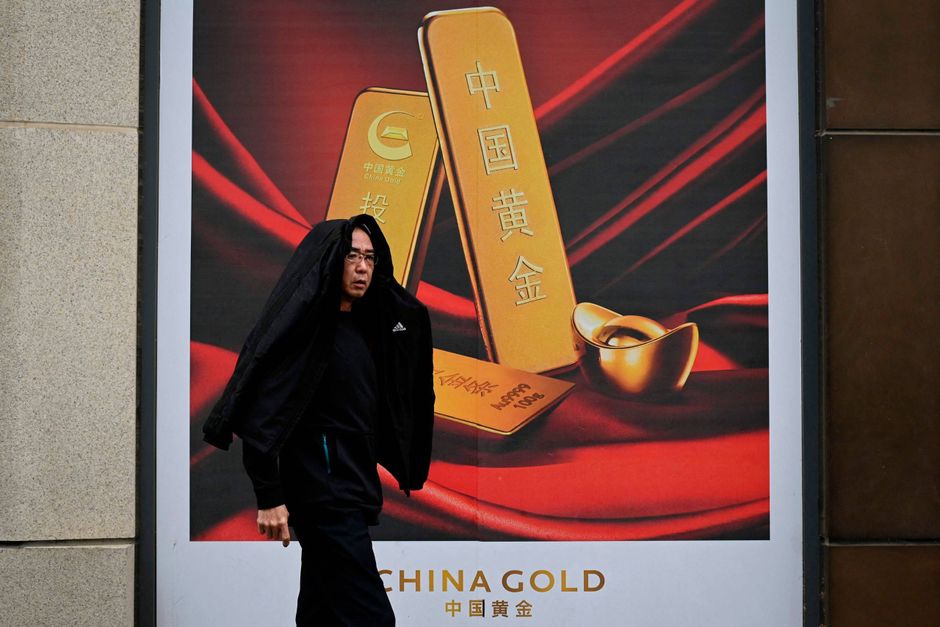 Kina øgede i marts sin guldbeholdning for 17. måned i træk som den største opkøber blandt centralbankerne.