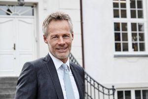 Verdens ledende centralbanker er efterhånden begyndt at lægge den lempelige pengepolitik på hylderne, og derfor stiger risikoen for fejltrin og udsving i markedet, mener flere kapitalforvaltere.