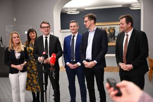Der er gode elementer i ny reformaftale, men højere dagpenge er ikke til at leve med for fire blå partier.
