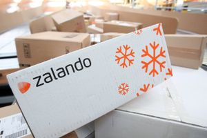 Den tyske webshop-gigant Zalando kom til Danmark i 2012 med store annoncebudgetter. Det har presset priserne op på reklamer på nettet.
