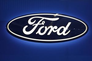 Ford skiller sig af med sin russiske forretning, men vil have muligheden for at vende tilbage igen.