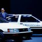 Toyota præsenterede de to ombyggede AE86-modeller på en konfernce i Chiba øst for Tokyo. Foto: REUTERS/Kim Kyung-Hoon