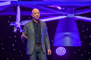 Jeff Bezos introduces Blue Origin's Blue Moon lander in D.C. in May 2019. Foto: Washington Post/Jonathan Newton