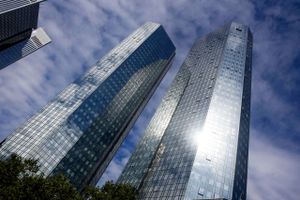 Deutsche Bank Twin Towers i Frankfurt am Main. Foto: Michael Probst