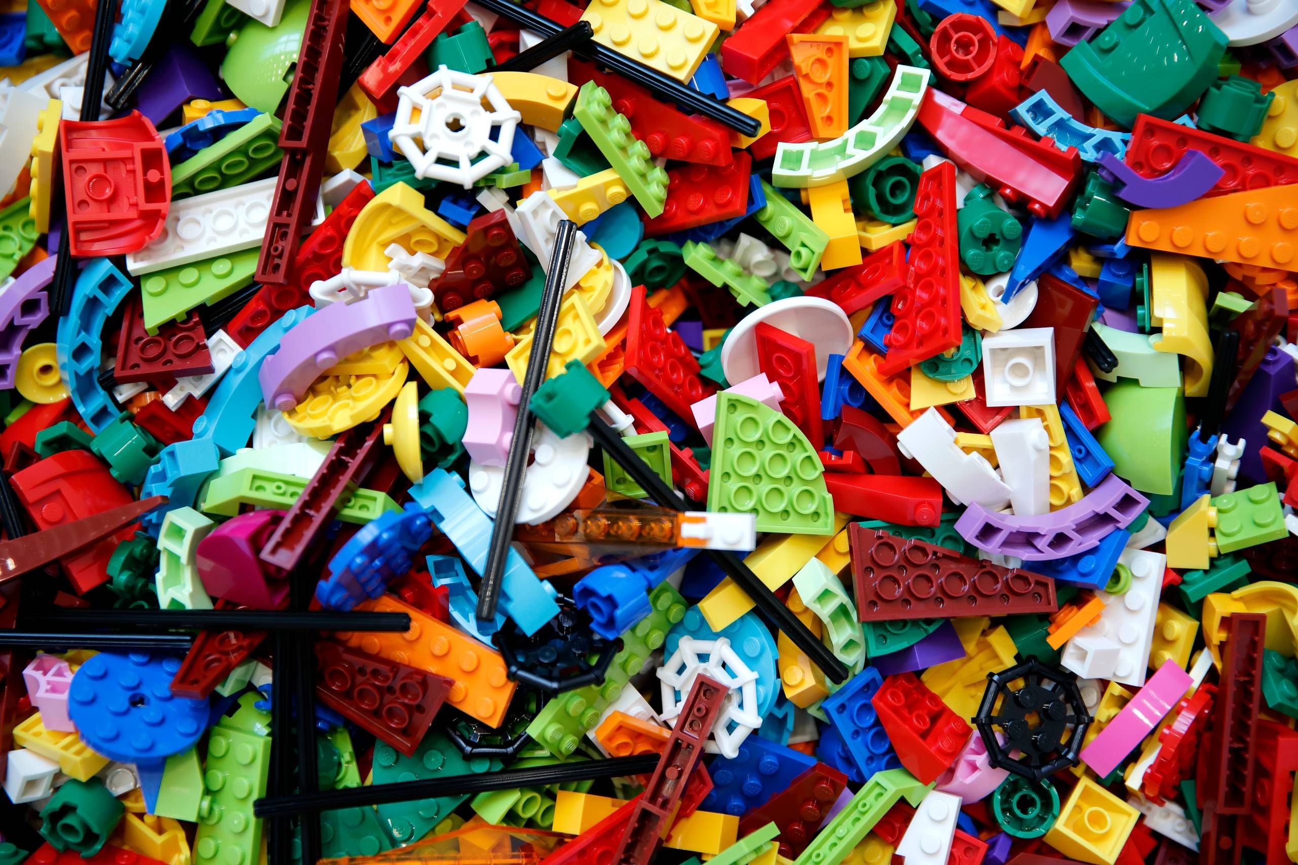 Vanding Manifold træt Salget af dansk legetøj vokser: Lego bruger 7 mia. kr. på en ny fabrik for  at sikre klodser nok