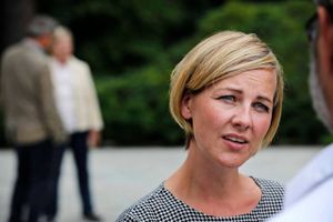 Interview: Tidligere miljøminister Ida Auken mener, at embedsmænd har drevet et politisk spil og burde stilles til ansvar i sagen om Amager Bakke.