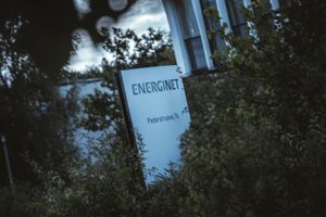 Det statsejede monopolselskab Energinet er ved at løbe tør for kapacitet i elnettet. Det adresserer den Danmarks nye regering i regeringsgrundlaget.