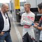 Anders Holch Povlsen, som her ses til venstre, har gennem flere år hjulpet racerkøreren Kevin Magnussen. Da Kevin Magnussen i sin kørte for McLaren, var det med Asos som sponsor på Formel 1-raceren. Anders Holch Povlsen er største aktionær i Asos. Foto: Jan Sommer