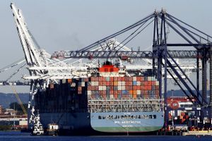 Shippingbranchen udleder enorme mængder CO2. Det skal begrænses med et nyt rapporteringskrav. Det krav vil dog i bedste tilfælde ikke have nogen effekt, lyder kritikken.