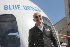 Jeff Bezos, chief executive officer of Amazon.com and founder of Blue Origin. at the unveiling of the Blue Origin New Shepard system during the Space Symposium in Colorado Springs, Colorado, on April 5, 2017. foto: Bloomberg photo by Matthew Staver.