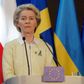- Vi skal finde en balance, så det skader Kreml så meget så muligt og vores samfund så lidt som muligt, siger Ursula von der Leyen om EU's plan om at stoppe med at købe russisk olie. Foto: Janek Skarzynski/Ritzau Scanpix