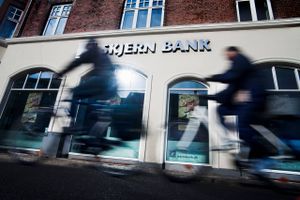 Finanstilsynet har afsluttet sin inspektion i Skjern Bank, hvilket nu resulterer i, at den vestjyske bank meddeler, at der ventes et negativt resultat på 56,7 mio. kr. før skat i 2014.