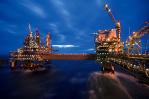 Den franske oliegigant Total overtager Chevrons del af Dansk Undergrunds Consortium i Nordsøen.