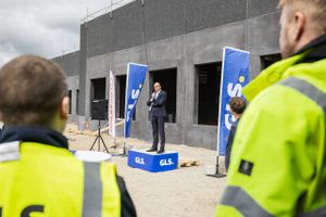Selvom GLS' egen topchef har advaret om »lovløse tilstande«, hvis man dropper krav om tilladelser i vognmandsbranchen, kører pakkegigantens leverandører selv rundt uden.