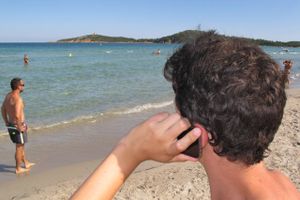 Teleselskabet 3 har i juni oplevet en markant vækst i antallet af kunder, som har brugt mobildata i udlandet. Danskerne er klar til igen at rejse ud i verden, fastslår 3’s privatdirektør.