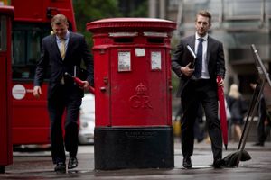 Ny rapport mener, at salget af Royal Mail ble håndteret professionelt på trods af en fejlvurdering i  milliardklassen.
