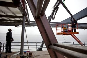 Nye tal for energirenoveringer i Danmark kan være med til at rokke ved klimaeffekten af regeringens fradrag til grønne boligforbedringer. Store dele af klimagevinsten ved at have et energirigtigt hjem går nemlig op i røg og bliver brugt til at skrue op for varmen.