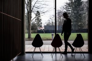 Fritz Hansen har fuld fart i afsætningen af designmøbler til kunder i Asien - mens salget også vokser i London.