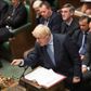 Boris Johnson er kommet under pres. Parlamentet vil tvinge ham til udskydelse af brexit-datoen, og det vil ikke nødvendigvis gå med på, at der skal udskrives et valg. Foto: Jessica Taylor/Reuters