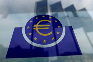 Hver dag køber ECB statsobligationer for milliarder af euro, men så længe pandemien har solidt fat i Europa, er effekten begrænset. Foto: Reuters/Ralph Orlowski  