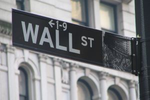 Kajakken ser ud til at vende på Wall Street, viser forventningerne/futures i de tre ledende indeks. Foto: Ramy Majouji/Wikimedia Commons.