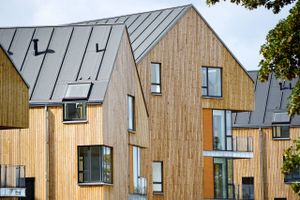 I Danmark har vi længe haltet bagefter vores nordiske naboer, når det kommer til at bygge i træ. En ny beslutning fra Københavns Kommune kan dog bane vej for markant højere træbyggerier herhjemme.
