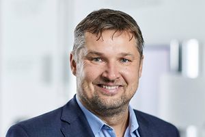 »Baggrunden er ret simpel,« lyder det om investeringen fra B&O's bestyrelsesformand, Juha Christensen, hvis hustru nu ejer lige så mange aktier i selskabet som ham selv. 