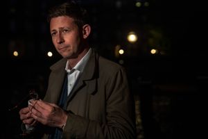 Venstres gruppeformand står som den første mand i dansk toppolitik selv frem og sætter ord på sin egen dårlige dømmekraft over for kvinder gennem årtier. 