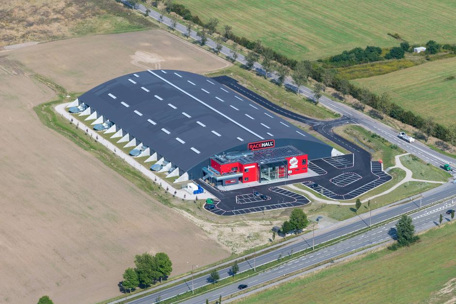 Selskabet bag Racehall CPH og Racehall Aarhus har sikret sit hidtil største overskud. Planen er nu at udvide i Sverige.