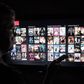40 pct. af de adspurgte i en ny undersøgelse fremhæver, at Netflix, HBO og lignende streamingtjenester får dem til at droppe eller skære ned på deres kabel-tv. Arkivfoto: Jonas Olufson/Polfoto