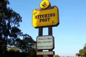 Merlot-druen blev lagt for had med Sideways-filmen, men den er på vej tilbage. Niels Lillelund har smagt på merlot fra hele verden og rister den nyligt afdøde Michel Rolland en rune.