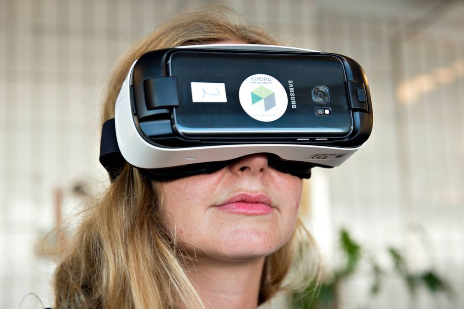 spids selvfølgelig fedt nok Finsk firma lancerer VR-brille til knap 40.000 kr. med opløsning som et  »menneskeøje«