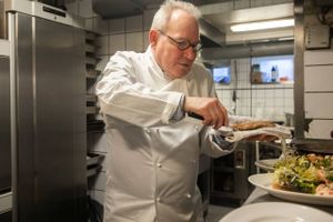 Lars Kyllesbech, Restaurant Mefisto i Aarhus, levede med en Michelin-stjerne i 1990'erne som feteret køkkenchef i København. Det var hårdt at miste den, men også en enorm lettelse, erkender han.
