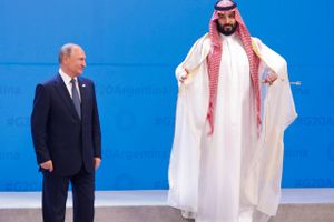 Nøglepersonerne, der kan standse oliepriskrigen: Saudi-Arabiens kronprins Mohammed bin Salman og Ruslands præsident Vladimir Putin. Foto: AP/Pablo Martinez Monsivais