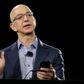 Jeff Bezos' aktier faldt fredag med knap 30 mia. kr. i værdi.