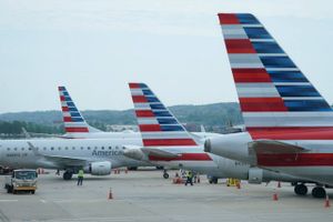 Før tirsdagens udmelding havde American Airlines oplyst, at det ville blive nødt til at skære op mod 19.000 stillinger. Arkivfoto: Kevin Lamarque/Reuters