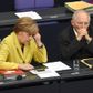 Mens forhandlingerne med Grækenland trækker ud, mister man i Tyskland tålmodigheden. Både med de gældsplagede grækere - og hinanden internt i regeringen, forlyder det. Især forbundskansleren Angela Merkel og finansministeren Wolfgang Schäuble (vist på billedet) er ifølge anonyme partifæller uenige om Grækenlands skæbne.