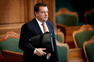 Jens Rohde vil give medierne livreddende førstehjælp ved at sætte skatten op. De øvrige partier er splittede, men alle er enige om, hvem den fælles store fjende er. 