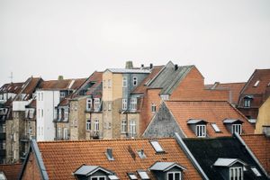 Flere vælger at leje en bolig igennem Airbnb, når de er på udkig efter overnatning i Danmark. Horesta advarer om mulighed for tabte arbejdspladser i provinsen, hvis tendensen fortsætter.