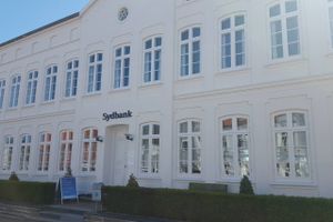 Sydbank tilbød tyske velhavere at få sendt deres post til bankens filial i Gråsten.