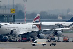 Når flypassagerer gerne vil udnytte deres bonuspoints står der ofte nye flyrejser øverst på ønskesedlen, viser en opgørelse fra Lufthansa. Foto: AP Photo/Martin Meissner