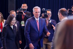 Trods flere kinesiske advarsler møder Taiwans præsident onsdag USA's politiske nummer tre på amerikansk grund.