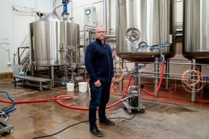 Portræt: Michael Knoth har opbygget bryggerier ude i verden. Nu er han fabrikschef på To Øls bryggeri, der er ved at blive etableret i Vestsjælland.