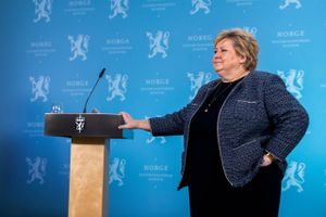 Statsminister Erna Solberg straffes for brud på coronarestriktioner i forbindelse med sin 60-års fødselsdag.  