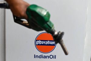 Indien er blevet tilbudt store partier stærkt rabatteret olie fra Rusland, skriver flere indiske medier. Foto: AFP/Sajjad Hussain 
