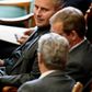 Erhvervs- og vækstminister Henrik Sass Larsen (S) er åben for, at man laver en ny vækstpakke rettet mod industrien