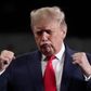 Den amerikanske valgkamp og præsident Donald Trump kan få stor betydning for aktiemarkederne - men der er faktisk en anden joker, nemlig milliarder der kan flyde tilbage i markedet. Foto: Jonathan Ernst/Reuters
